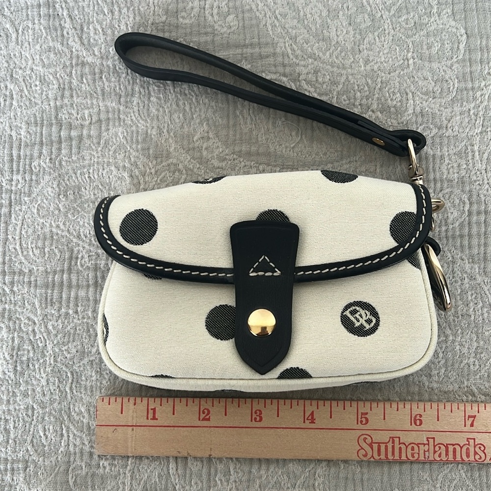 Dooney & Bourke Wristlet